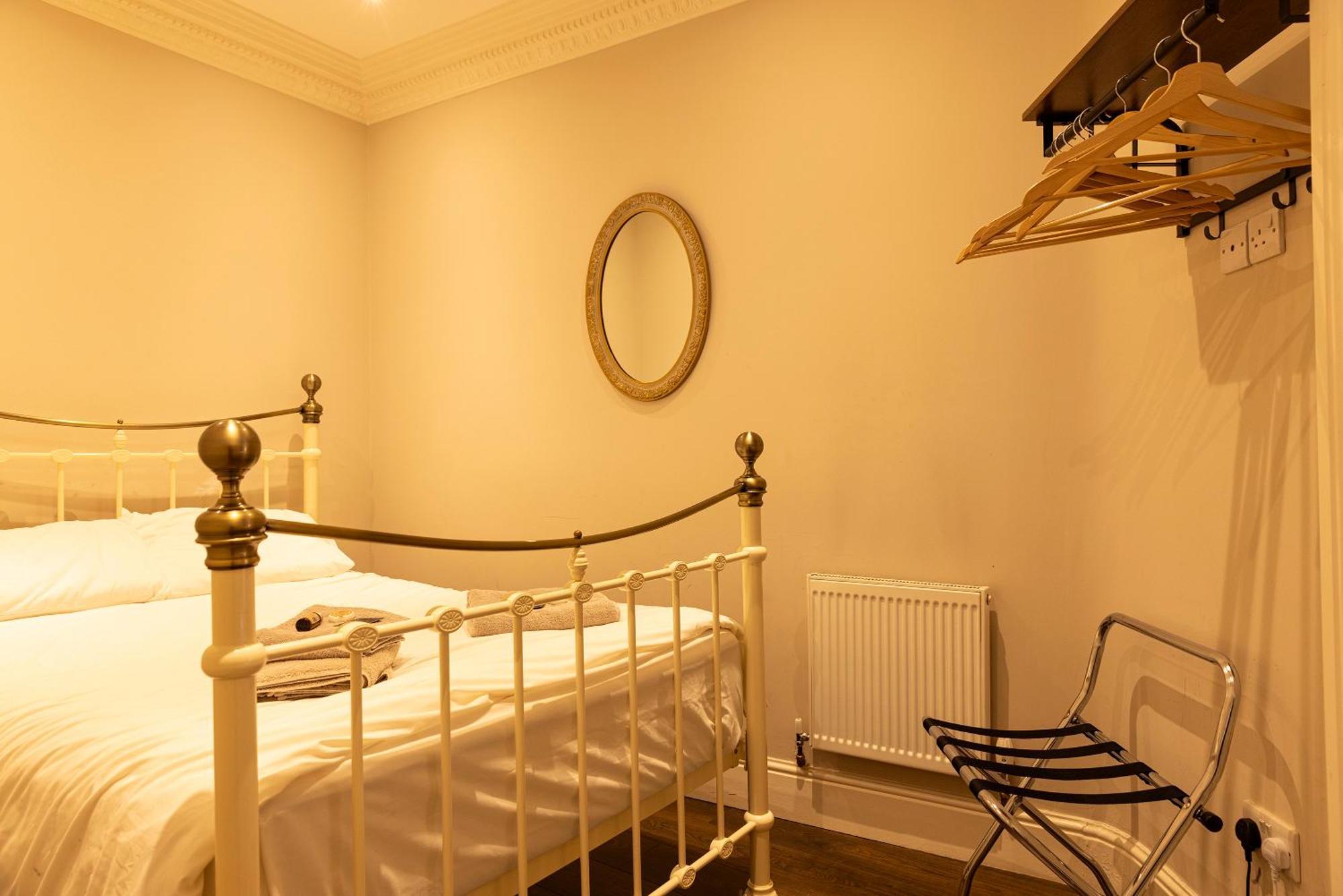 Molloys Apartments Дублин Экстерьер фото